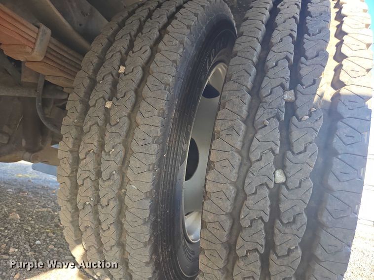 image for item YA1294 2015 Ford F450 Super Duty Crew Cab utility / service truck