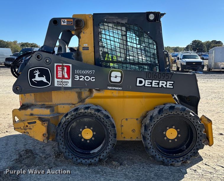MINI CARGADOR SOBRE RUEDAS 2021 JOHN DEERE 320G