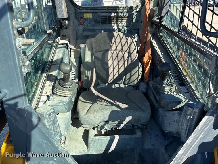 image for item YA1306 2021 John Deere 320G skid steer loader