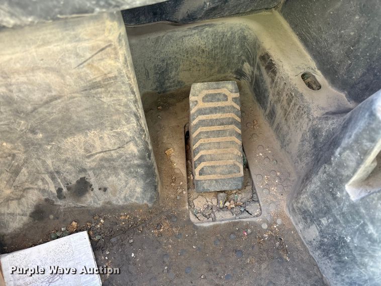 image for item YA1306 2021 John Deere 320G skid steer loader