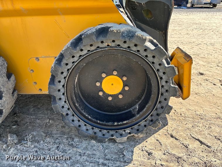 image for item YA1306 2021 John Deere 320G skid steer loader