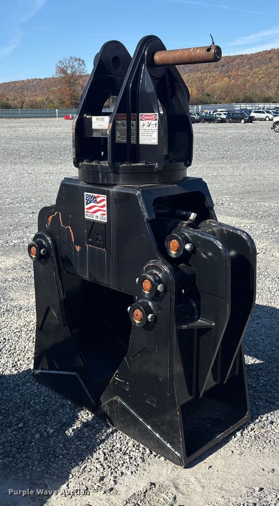 image for item YA1334 Builtrite excavator grapple