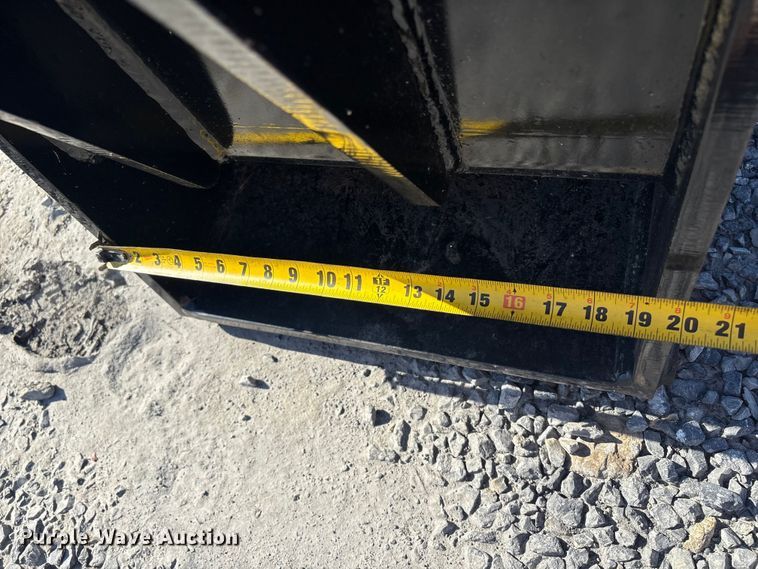 image for item YA1334 Builtrite excavator grapple