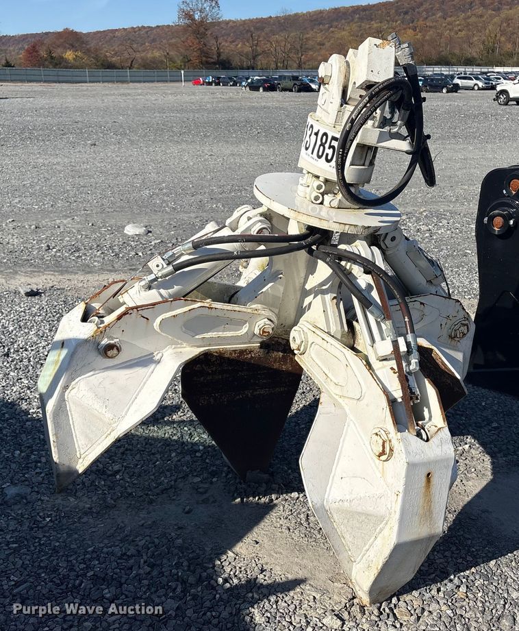 image for item YA1335 Builtrite excavator grapple