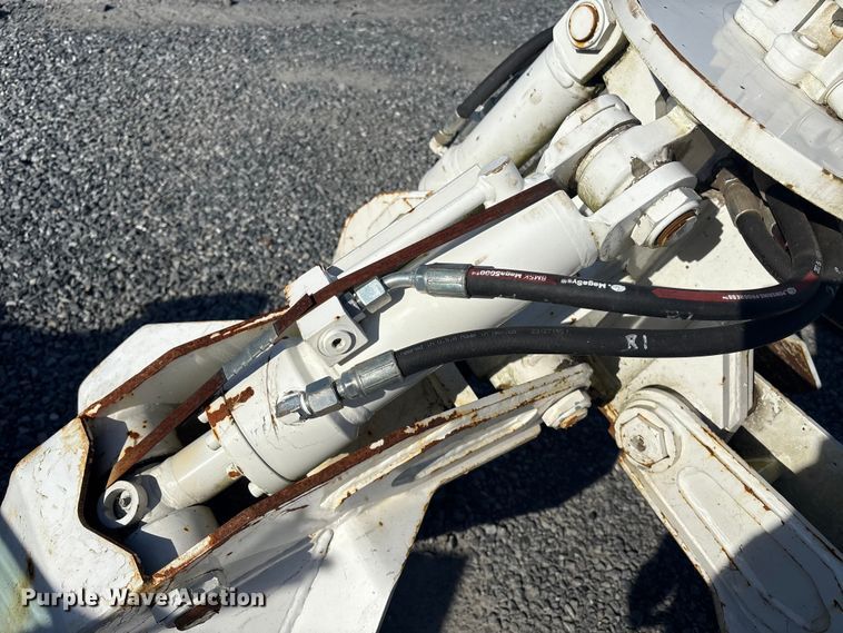 image for item YA1335 Builtrite excavator grapple