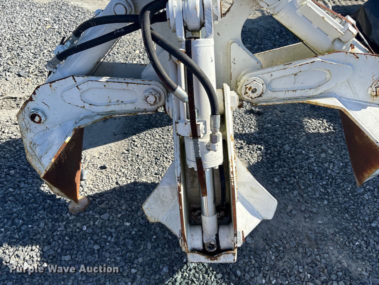 image for item YA1335 Builtrite excavator grapple