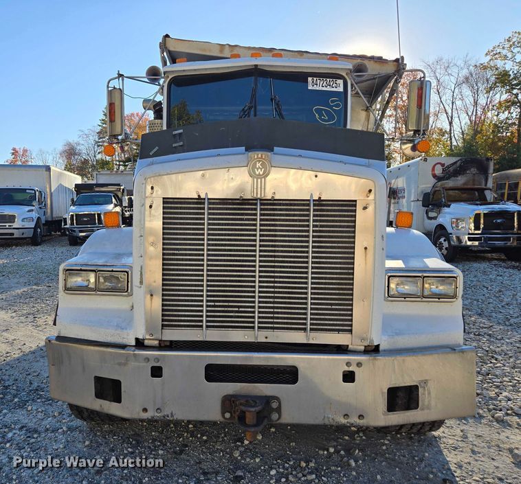 image for item YA1351 1994 Kenworth T800 dump truck