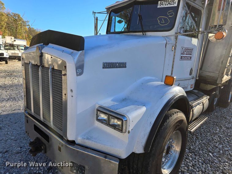 image for item YA1351 1994 Kenworth T800 dump truck