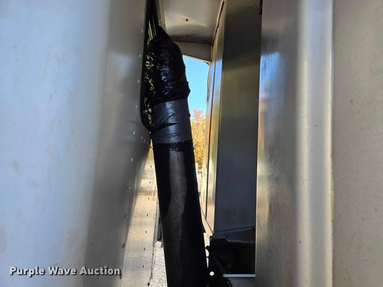 image for item YA1351 1994 Kenworth T800 dump truck