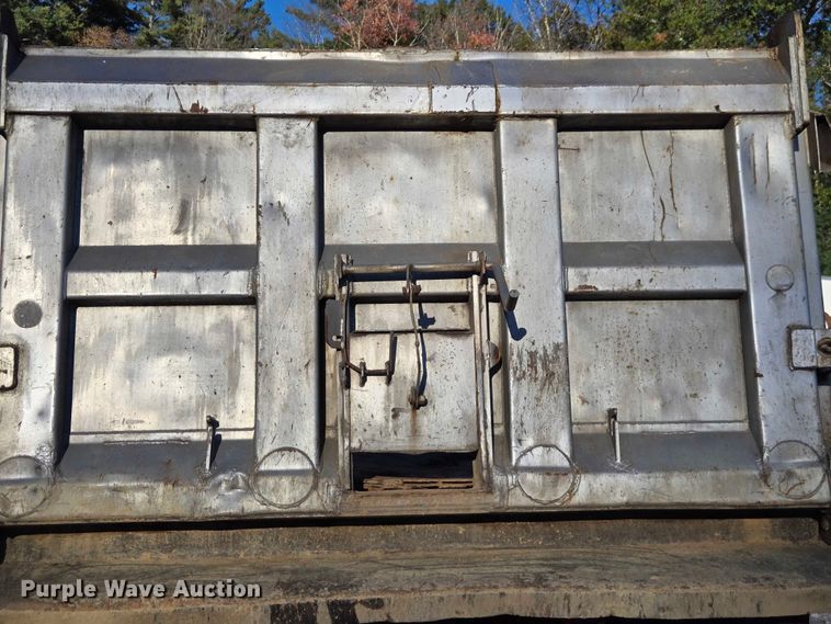 image for item YA1351 1994 Kenworth T800 dump truck