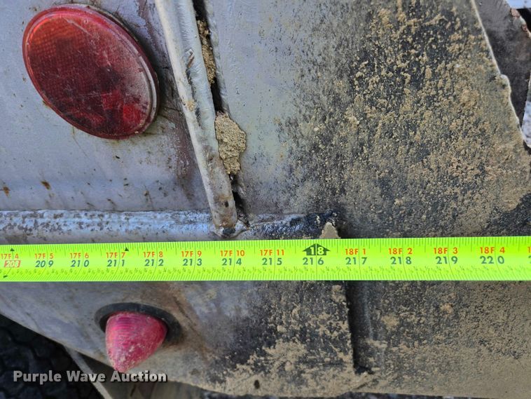 image for item YA1351 1994 Kenworth T800 dump truck