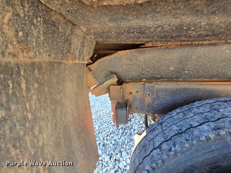 image for item YA1351 1994 Kenworth T800 dump truck