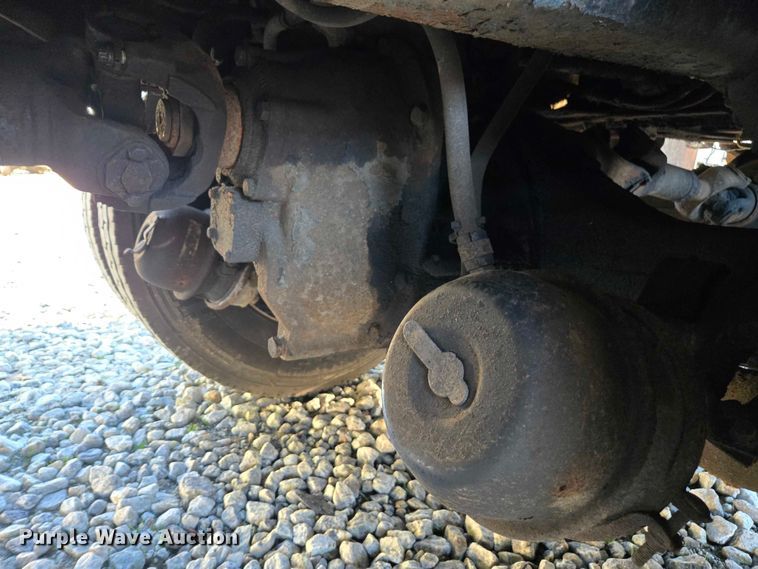 image for item YA1351 1994 Kenworth T800 dump truck