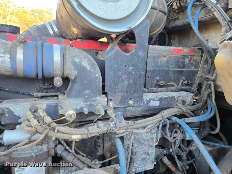 image for item YA1351 1994 Kenworth T800 dump truck