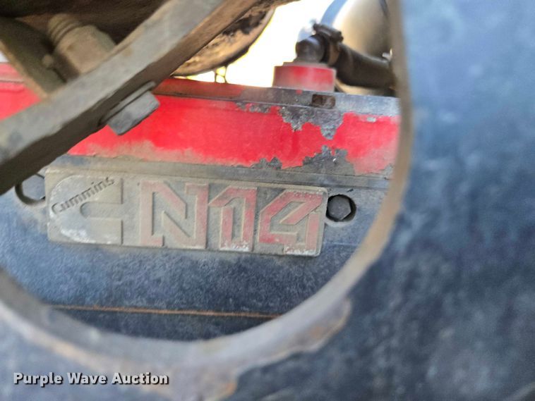 image for item YA1351 1994 Kenworth T800 dump truck