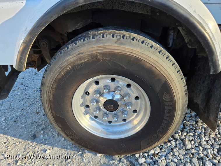 image for item YA1351 1994 Kenworth T800 dump truck