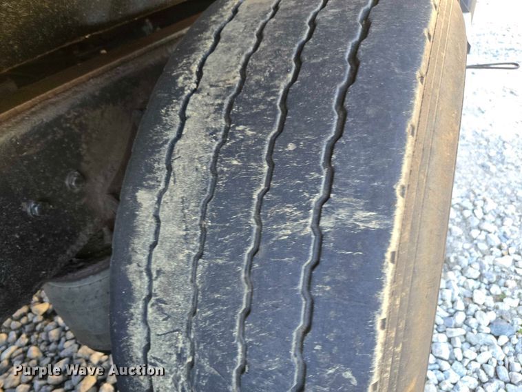 image for item YA1351 1994 Kenworth T800 dump truck