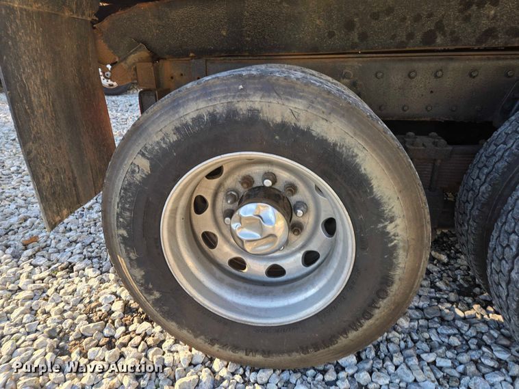 image for item YA1351 1994 Kenworth T800 dump truck