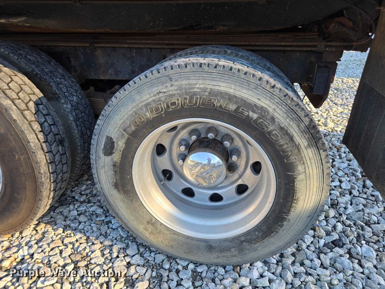 image for item YA1351 1994 Kenworth T800 dump truck