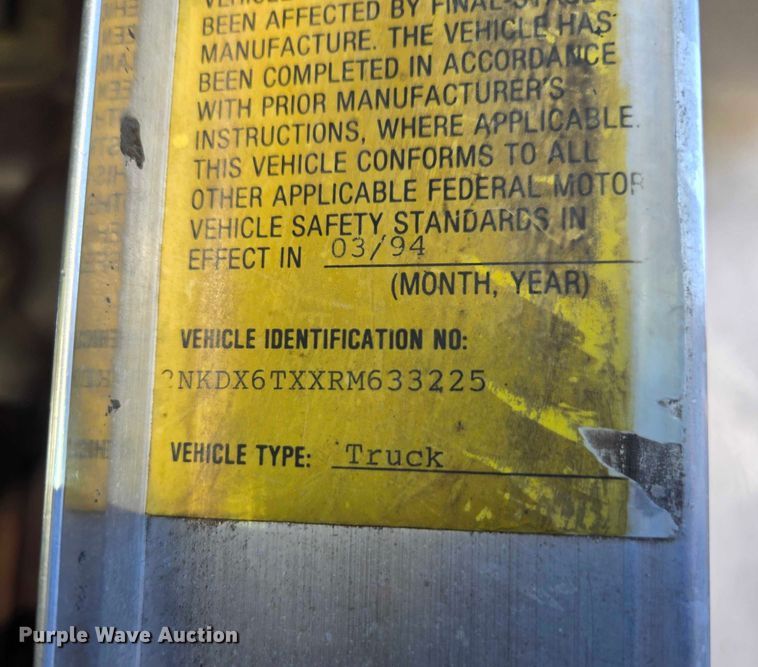 image for item YA1351 1994 Kenworth T800 dump truck