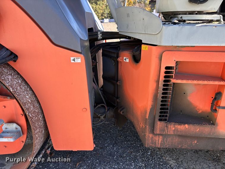 image for item YA1412 Hamm HD+140 double drum vibratory roller