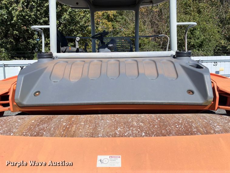 image for item YA1412 Hamm HD+140 double drum vibratory roller