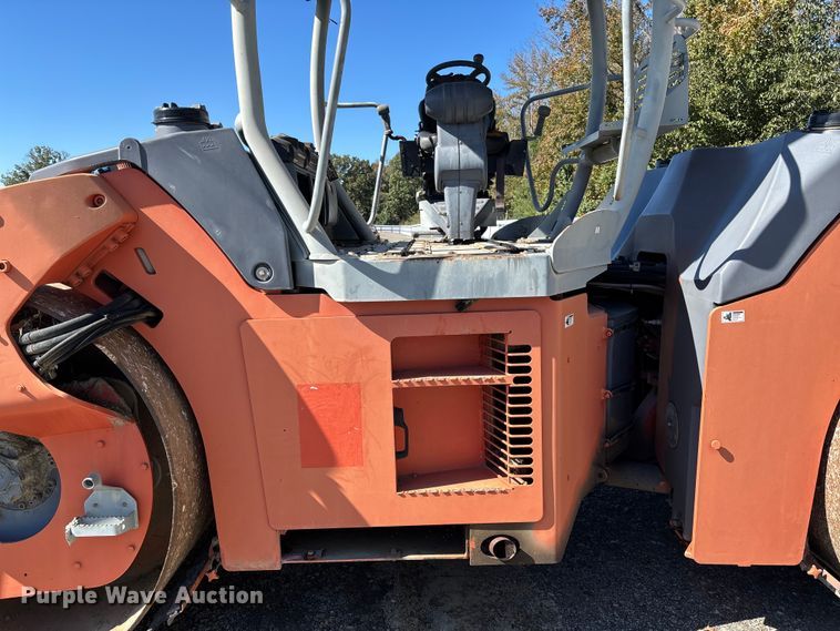 image for item YA1412 Hamm HD+140 double drum vibratory roller