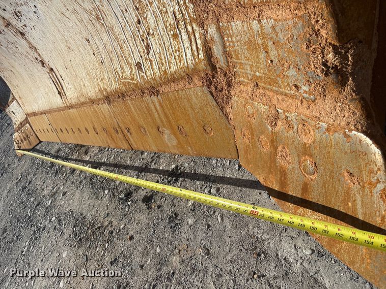 image for item YA1414 2004 Caterpillar D8R Series II dozer