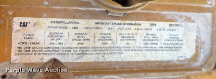 image for item YA1414 2004 Caterpillar D8R Series II dozer