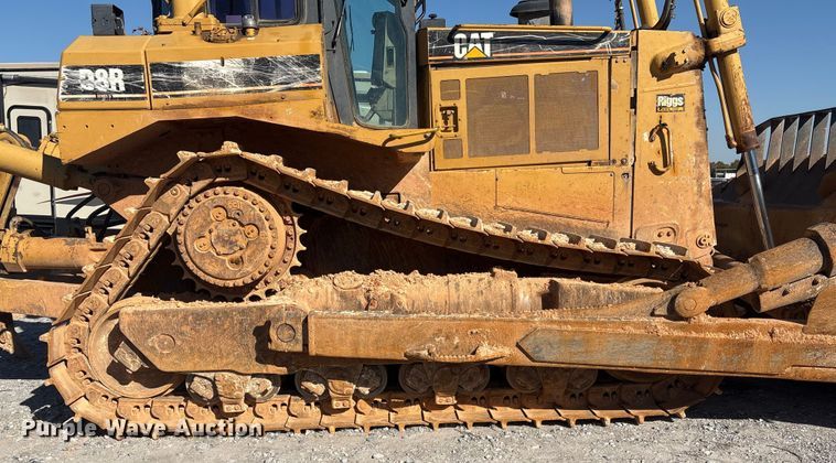 image for item YA1414 2004 Caterpillar D8R Series II dozer