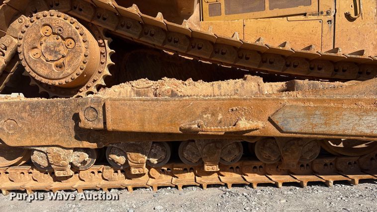 image for item YA1414 2004 Caterpillar D8R Series II dozer