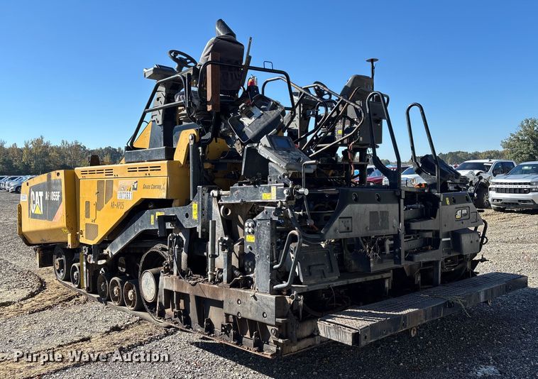 image for item YA1418 2016 Caterpillar AP1055F paver