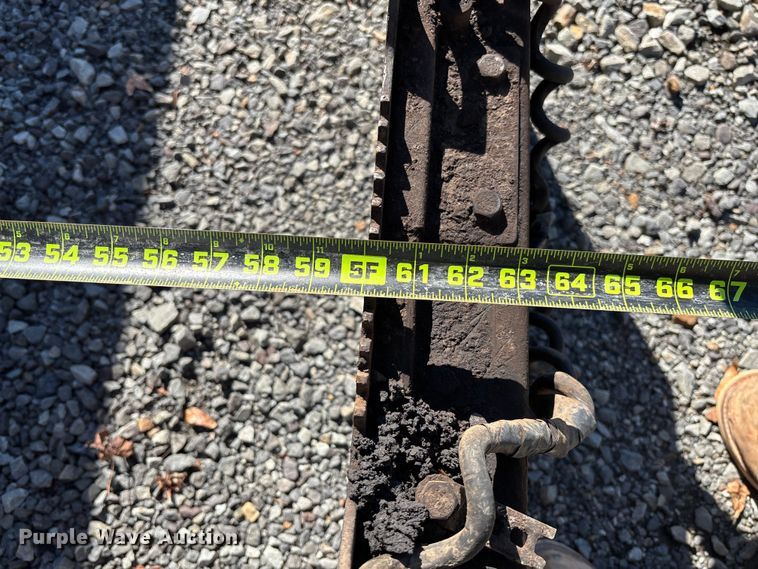 image for item YA1418 2016 Caterpillar AP1055F paver