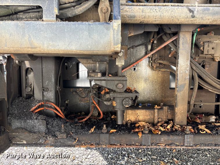 image for item YA1418 2016 Caterpillar AP1055F paver