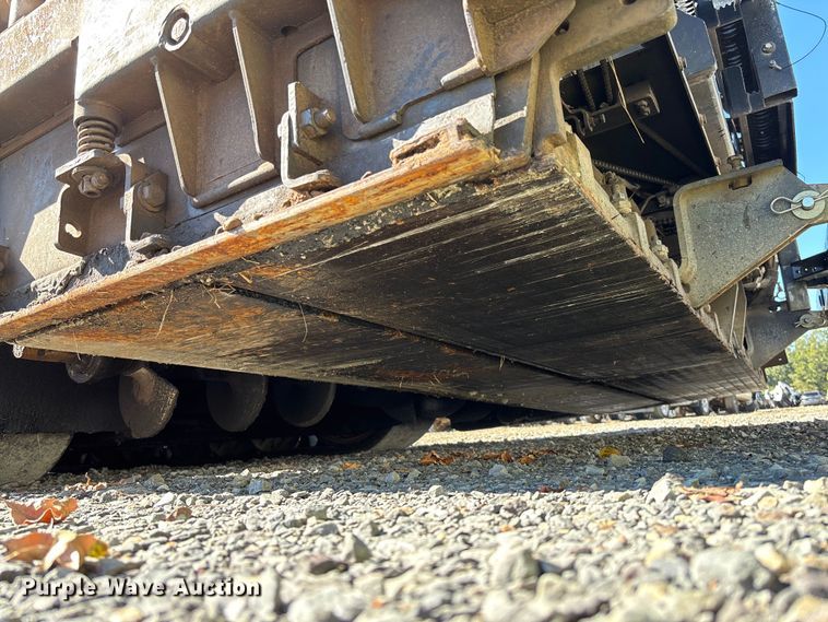 image for item YA1418 2016 Caterpillar AP1055F paver