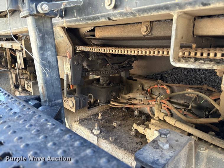 image for item YA1418 2016 Caterpillar AP1055F paver