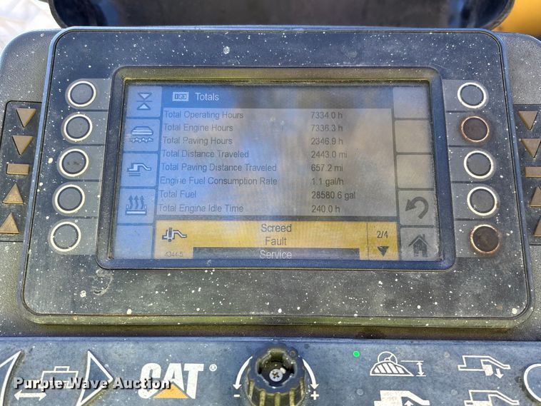 image for item YA1418 2016 Caterpillar AP1055F paver