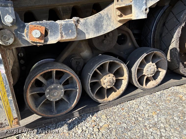 image for item YA1418 2016 Caterpillar AP1055F paver