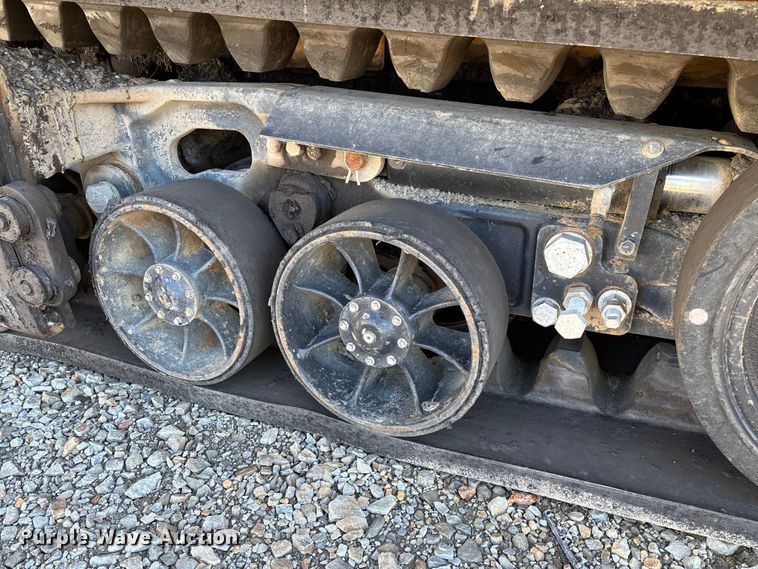 image for item YA1418 2016 Caterpillar AP1055F paver