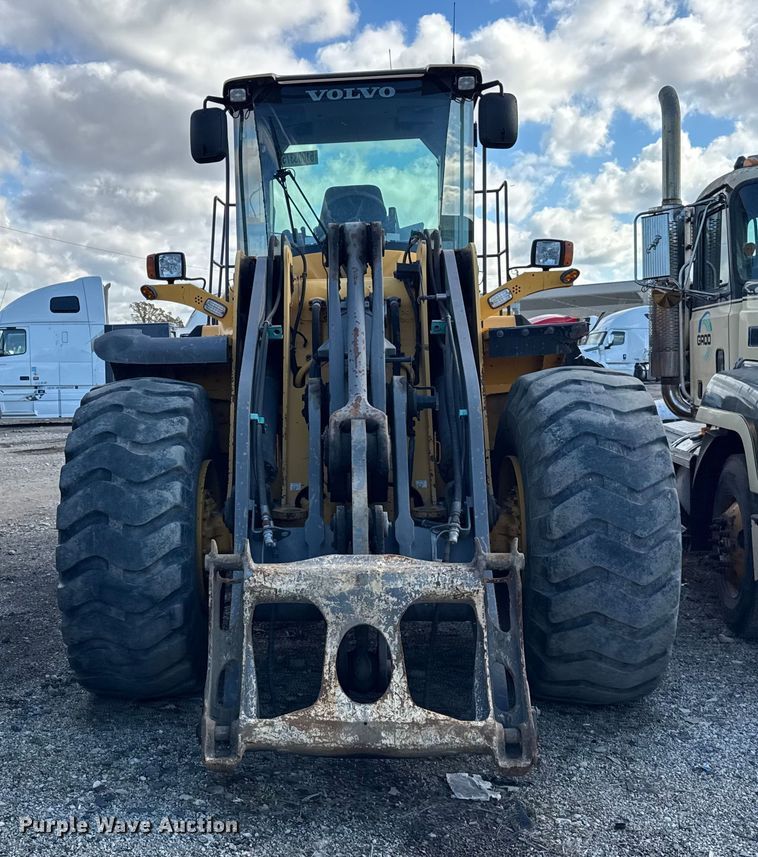 image for item YA1421 2012 Volvo L120G wheel loader