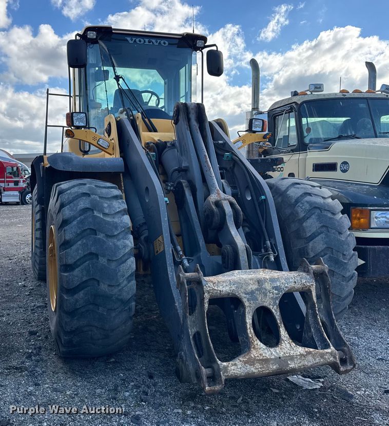 image for item YA1421 2012 Volvo L120G wheel loader