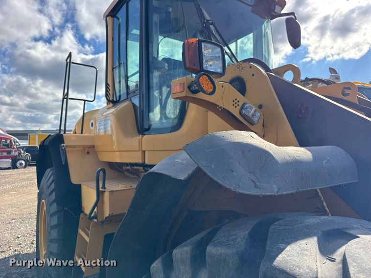 image for item YA1421 2012 Volvo L120G wheel loader