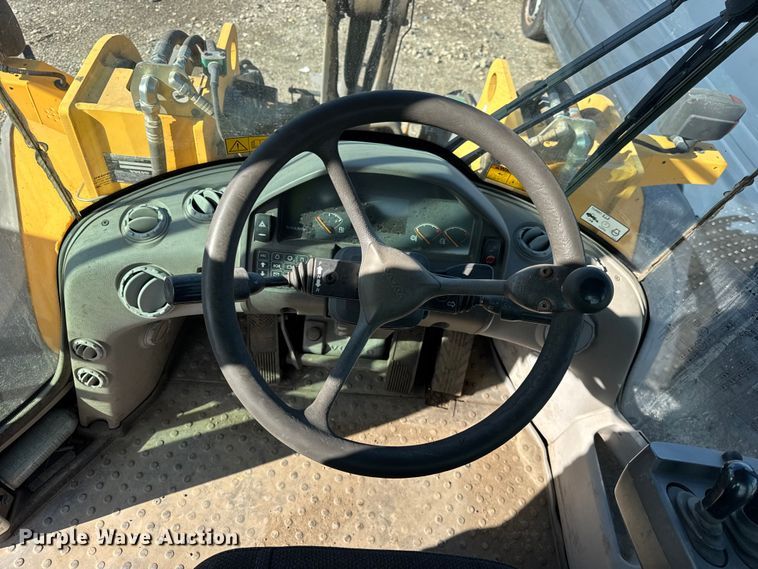 image for item YA1421 2012 Volvo L120G wheel loader