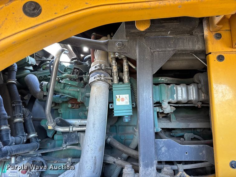 image for item YA1421 2012 Volvo L120G wheel loader