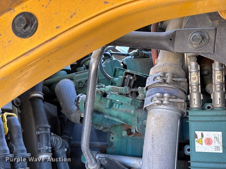 image for item YA1421 2012 Volvo L120G wheel loader