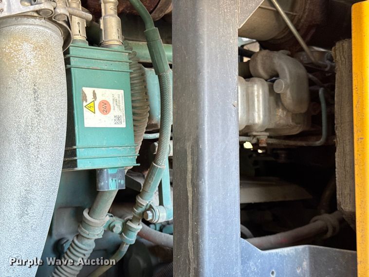 image for item YA1421 2012 Volvo L120G wheel loader