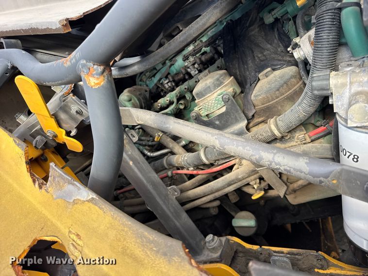 image for item YA1421 2012 Volvo L120G wheel loader