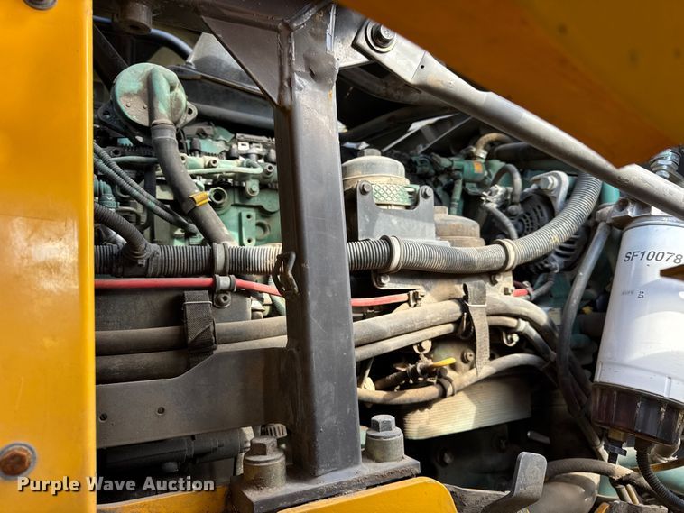 image for item YA1421 2012 Volvo L120G wheel loader