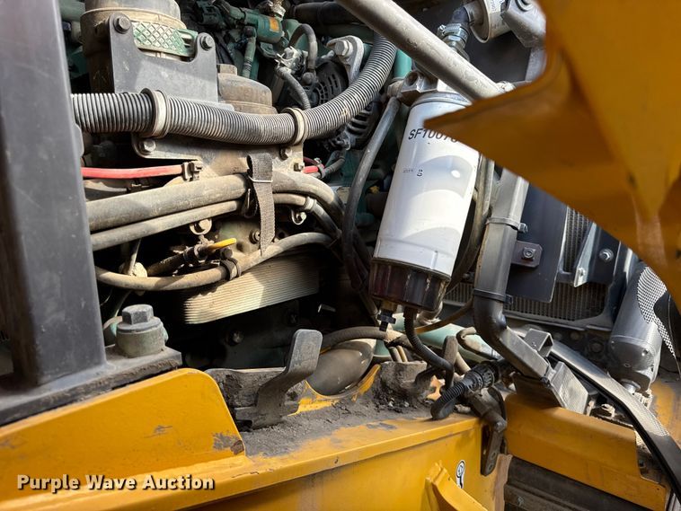 image for item YA1421 2012 Volvo L120G wheel loader