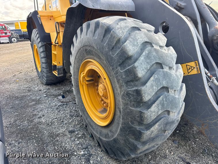 image for item YA1421 2012 Volvo L120G wheel loader
